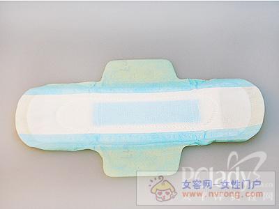 评测:FREE·飞 日用柔棉排湿网面卫生巾 评测:FREE·飞 日用柔棉排湿网面卫生巾